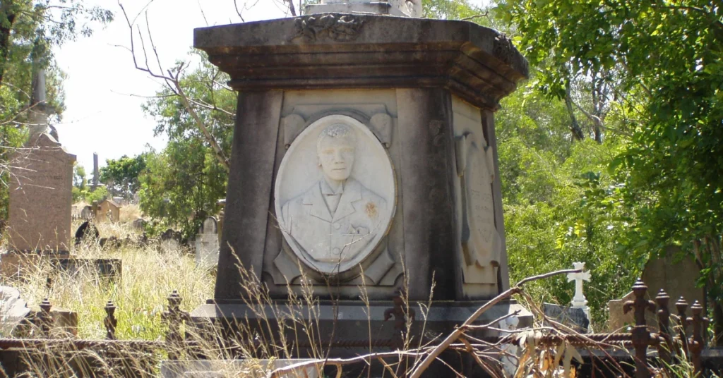 Peter Jackson grave in Toowong