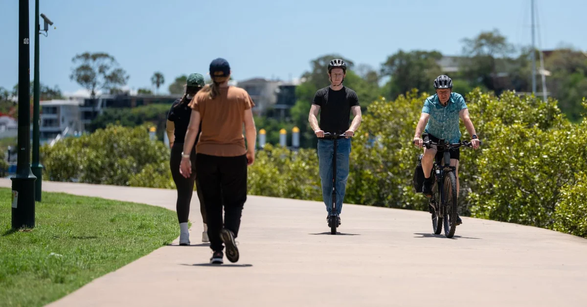 Toowong Riders Urged to Follow E-Device Rules Ahead of Christmas